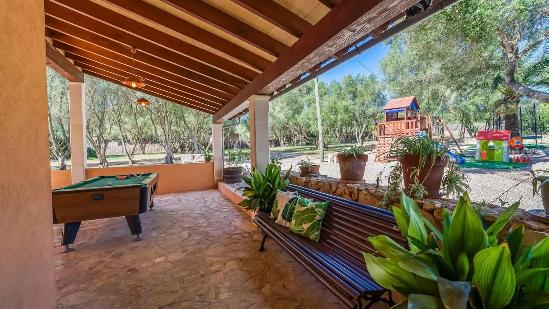 Charming Holiday Home Near Beach Muro İspanya